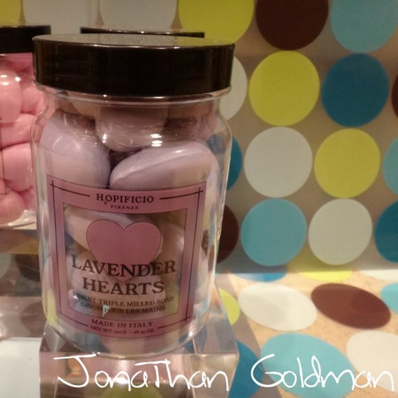 Hopificio Jar of Lavender Hearts Finest Triple Milled Soap Bars 520G 18.34oz NEW - Picture 1 of 3